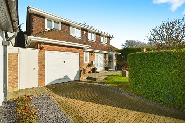 4 Bedroom Detached House For Sale In Rustic Park, Telscombe Cliffs, Peacehaven, BN10