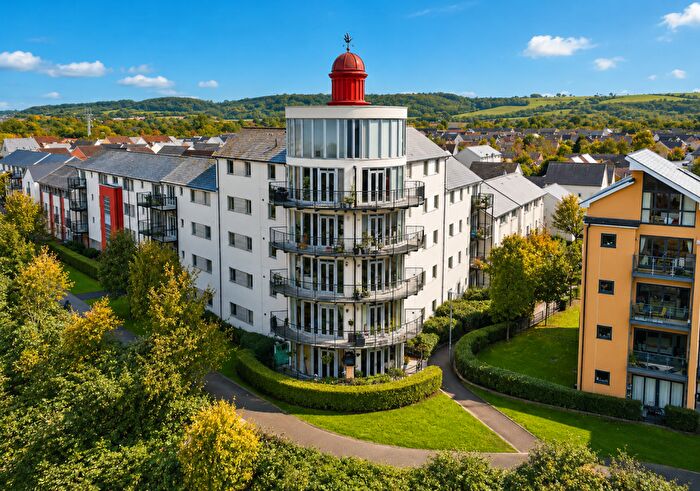 2 Bedroom Flat For Sale In Wren Gardens, Portishead, Bristol, BS20