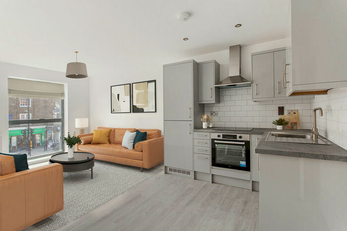 2 Bedroom Apartment To Rent In Royal Oak House, High Street, Brentwood, CM14