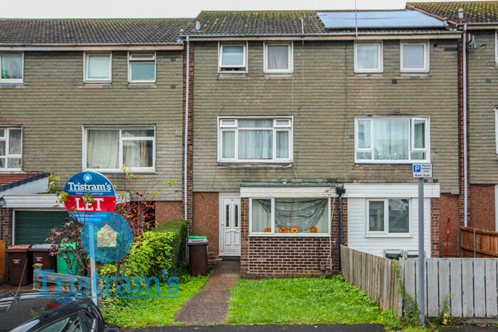 4 Bedroom Semi-Detached House To Rent In Truman Close, Nottingham City Centre, NG3