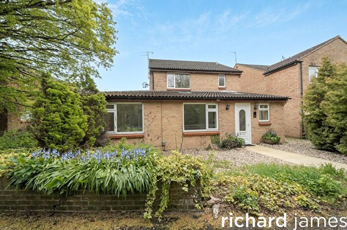 3 Bedroom Detached House For Sale In Charlock Path, Swindon, SN25