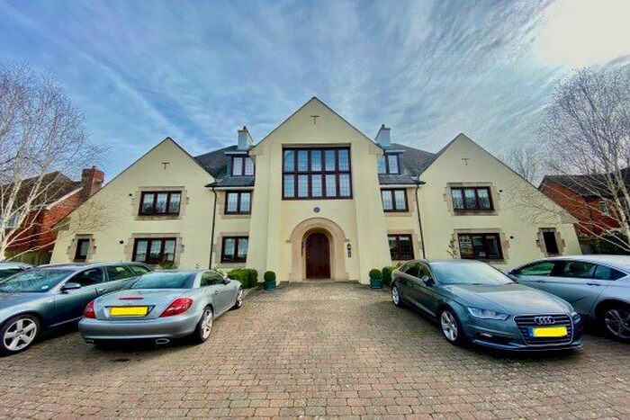 2 Bedroom Flat To Rent In Forster Road, Guildford, GU2