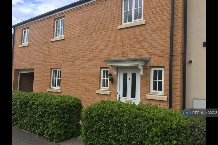 3 Bedroom Terraced House To Rent In Meadow Way, Ely, CB6