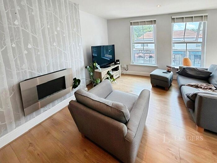 2 Bedroom Flat To Rent In Burton Road, M20