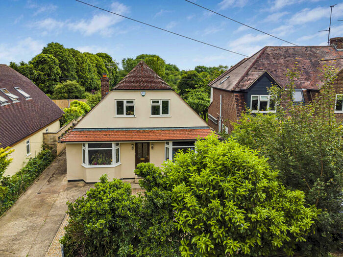 5 Bedroom Detached House For Sale In Lamborough Hill, Wootton, OX13