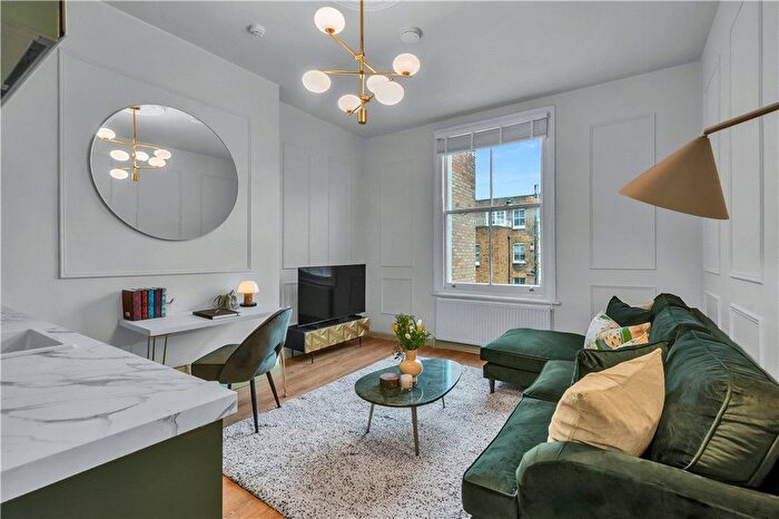 1 Bedroom Flat To Rent In Eardley Crescent, Earls Court, London, SW5