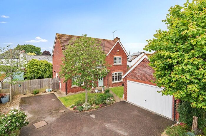 4 Bedroom Detached House For Sale In Rookswood Lane, Exeter, EX5