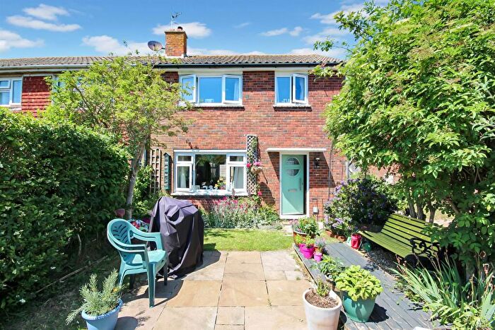 3 Bedroom End Of Terrace House To Rent In Whitelot Close, Southwick, West Sussex, BN42