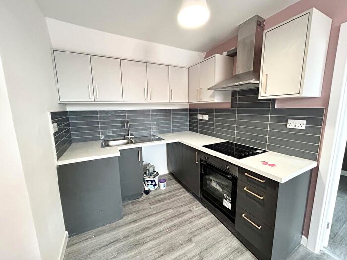 1 Bedroom Flat To Rent In High Street, Kettering, NN16
