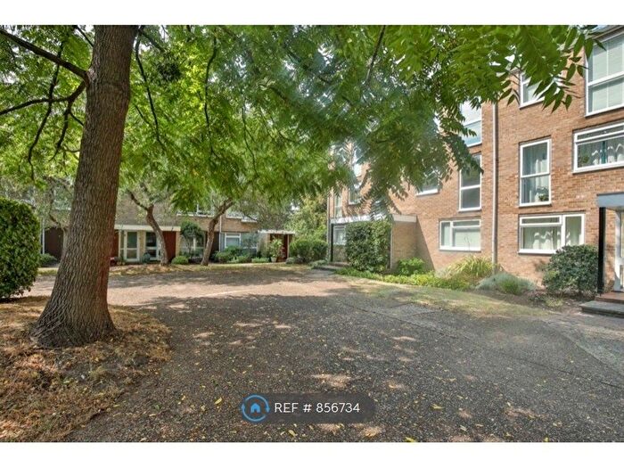 1 Bedroom Flat To Rent In Harrowdene Gardens, Teddington, TW11