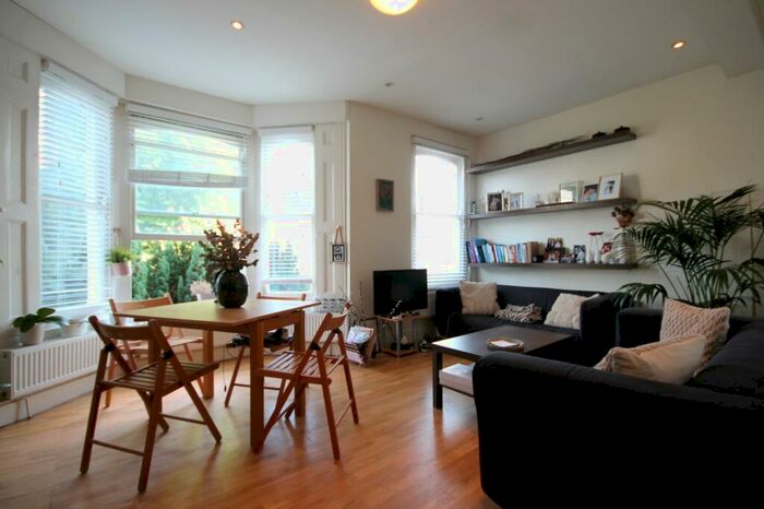 2 Bedroom Flat To Rent In Freegrove Road, Islington, N7