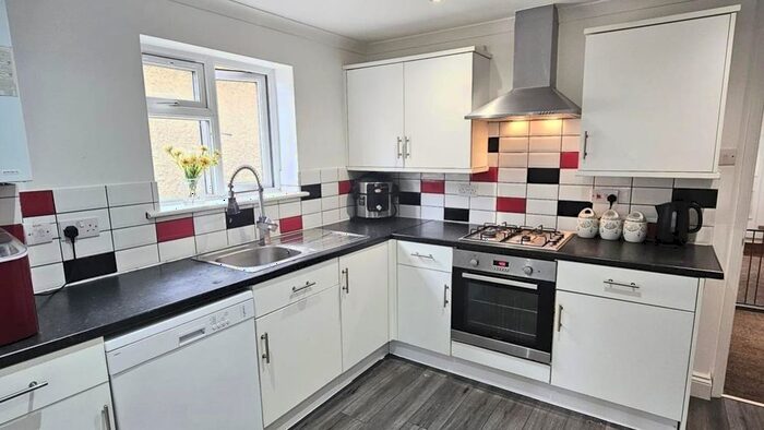 4 Bedroom Detached House For Sale In Rusham Road, Egham, Surrey, TW20