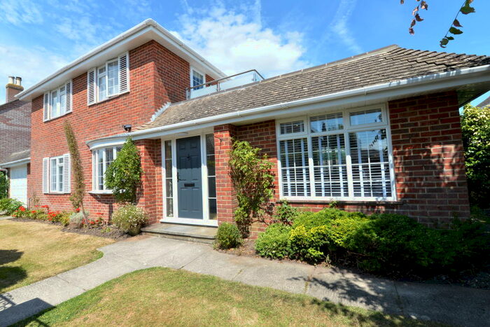 3 Bedroom House To Rent In Westfield Road, Lymington, SO41