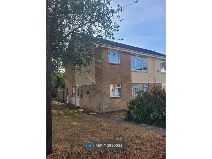 2 Bedroom Flat To Rent In Marston Mead, Frome, BA11