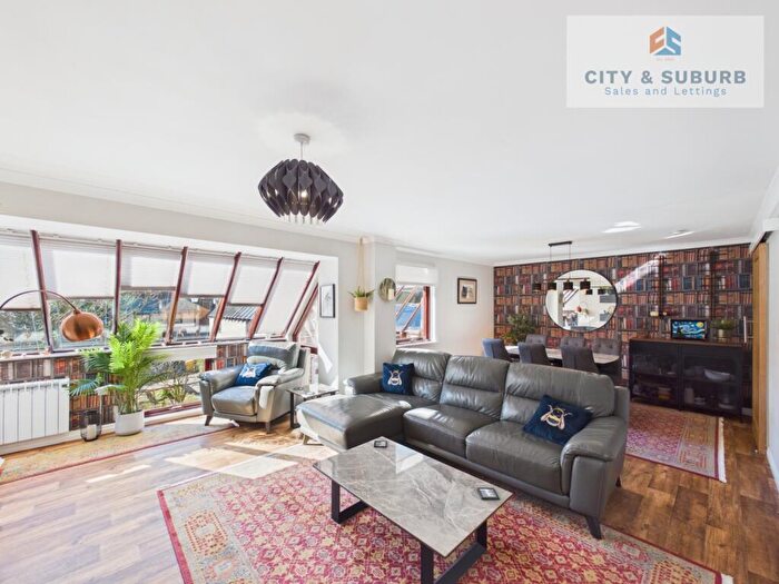 2 Bedroom Maisonette To Rent In Peppercorn Court, Newcastle Upon Tyne, Tyne And Wear, NE1