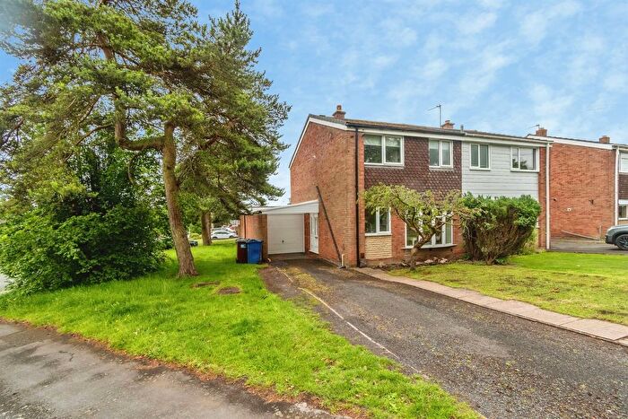 3 Bedroom Semi-Detached House For Sale In Orchard Avenue, Shoal Hill, Cannock, WS11
