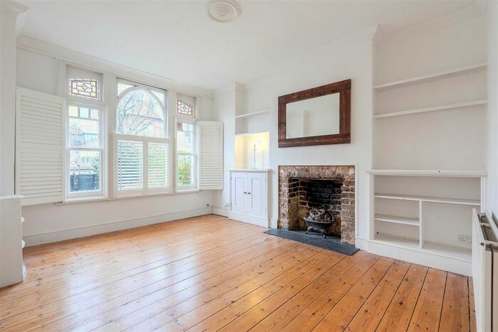 1 Bedroom Flat To Rent In Felsham Road, London SW15