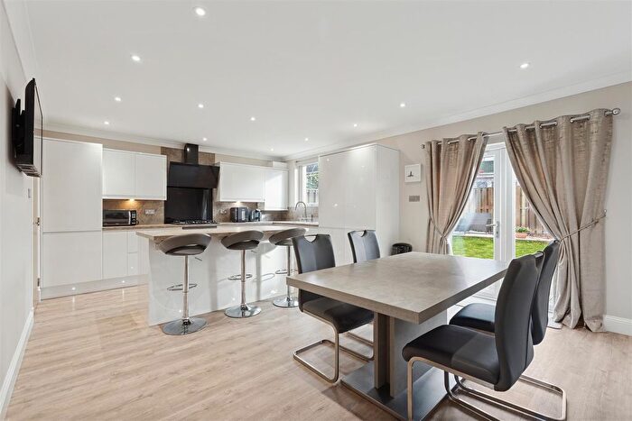 3 Bedroom Property For Sale In Eden Square. Balgowan, By Tibbermore, PH1