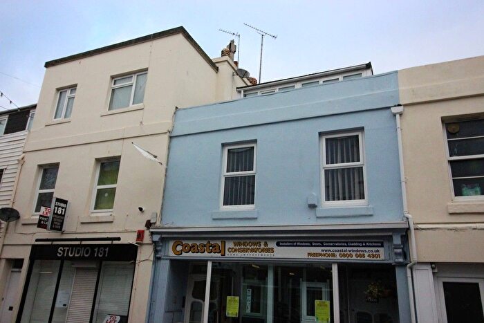 2 Bedroom Flat For Sale In Union Street, Torquay, TQ1
