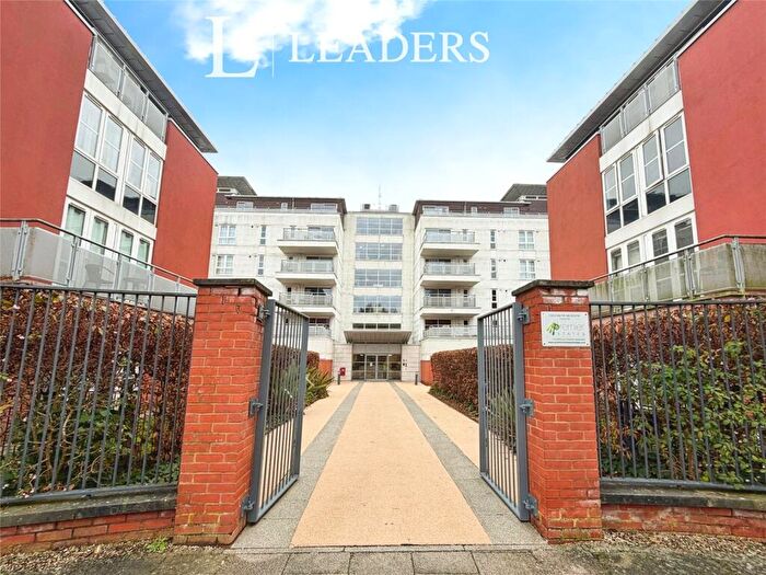 2 Bedroom Flat To Rent In Watkin Road, Leicester, Leicestershire, LE2