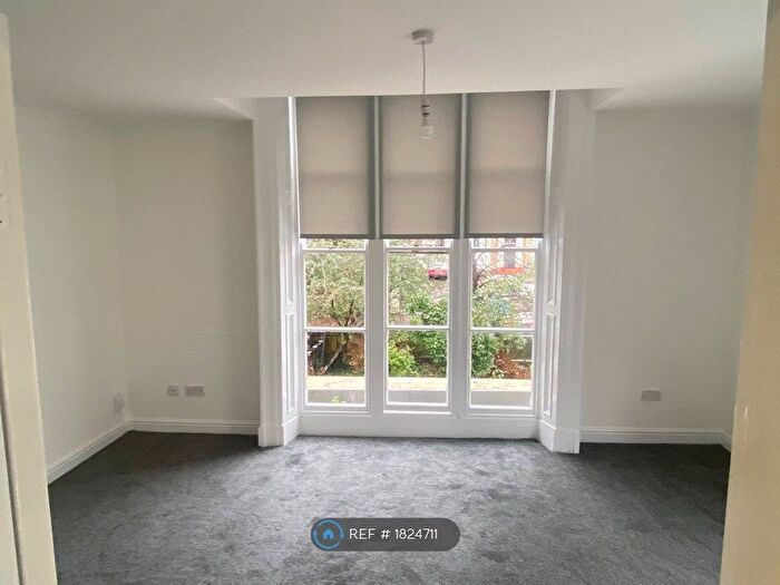 1 Bedroom Flat To Rent In Aigburth, Aigburth, Liverpool, L17
