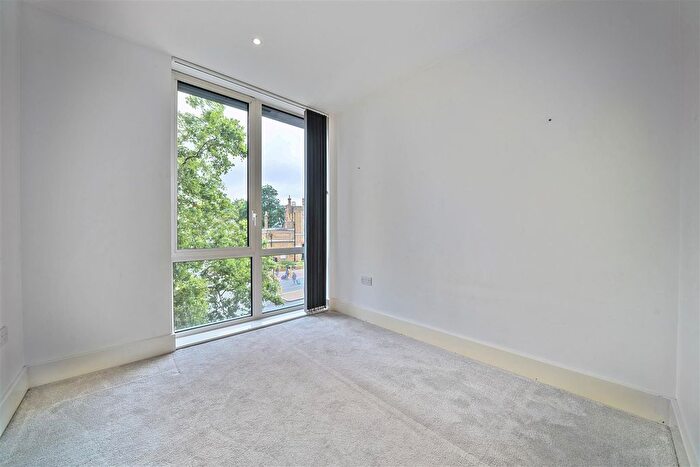 2 Bedroom Flat To Rent In Cadet House, Victory Parade, Victory Parade, Plumstead, SE18