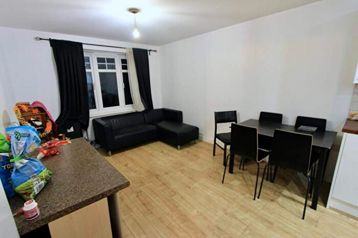 2 Bedroom Flat To Rent In Westfield Lane, Harrow, HA3
