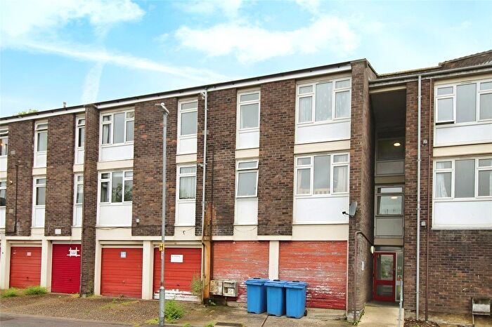 1 Bedroom Flat To Rent In Peterswood, Harlow, Essex, CM18