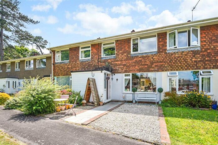 3 Bedroom Terraced House For Sale In Clatford Manor, Upper Clatford, Andover, SP11