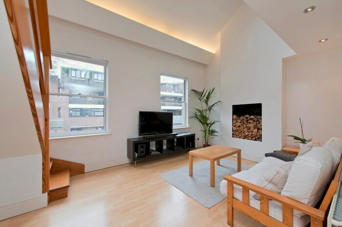 2 Bedroom Flat To Rent In Rainville Road, Hammersmith, London, W6