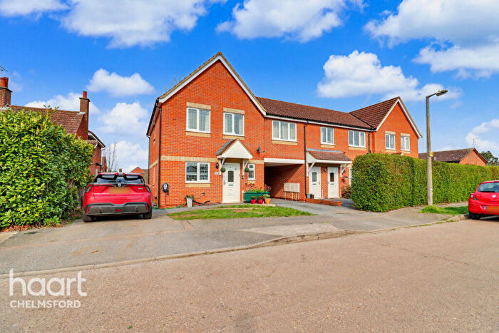 3 Bedroom End Of Terrace House For Sale In Park View Crescent, Chelmsford, CM2