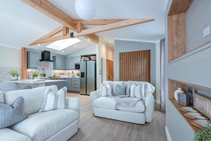 3 Bedroom Park Home For Sale In The Warren Resort And Spa, LL53