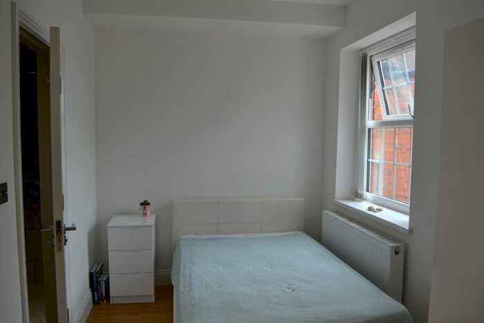 1 Bedroom Studio To Rent In Vivian Avenue, London, NW4