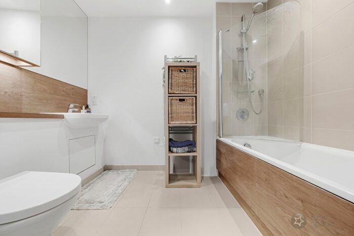 1 Bedroom Flat To Rent In Tinderbox, Octavius Street, Deptford, SE8