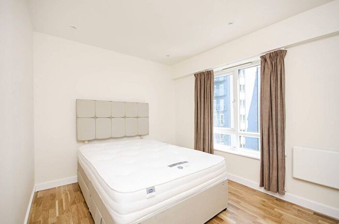 2 Bedroom Flat To Rent In Heritage Avenue, Colindale, London, NW9