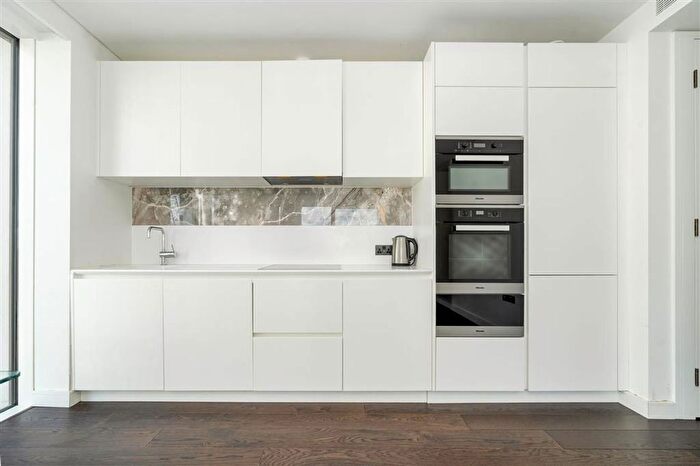2 Bedroom Flat To Rent In Casson Square, Southbank, SE1