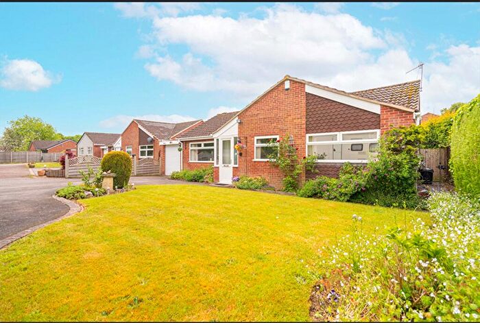 3 Bedroom Bungalow For Sale In Eborall Close, Warwick, Warwickshire, CV34