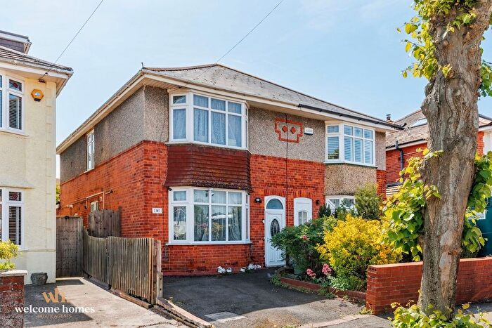 4 Bedroom Semi Detached House For Sale In Watcombe Road, Bournemouth, BH6