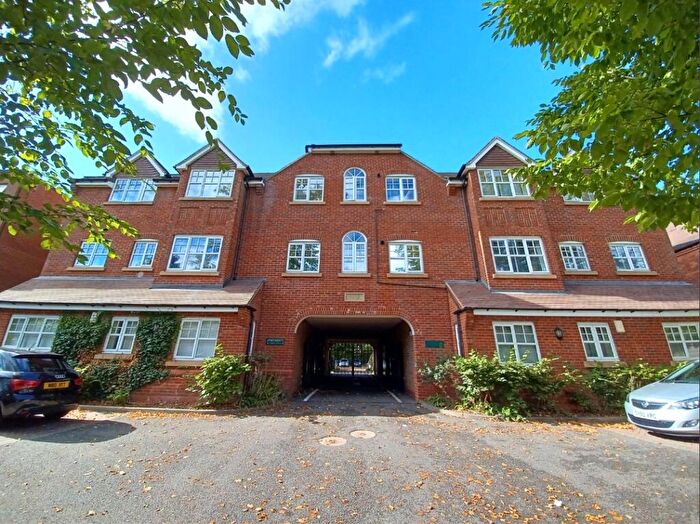 1 Bedroom Flat To Rent In Gravelly Hill North, Erdington, Birmingham, West Midlands, B23