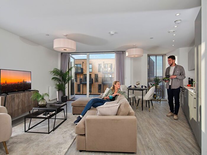 1 Bedroom Flat For Sale In " Bedroom Apartment" At Manford Way, Chigwell, IG7