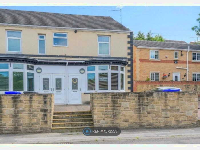 2 Bedroom End Of Terrace House To Rent In Sheffield Road, Chesterfield, S41