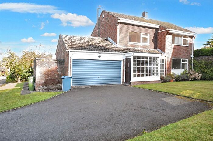 4 Bedroom Detached House For Sale In Weavers Walk, Swynnerton, Stone, ST15