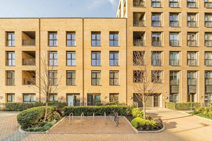 1 Bedroom Flat To Rent In Hoy Close, London, NW9