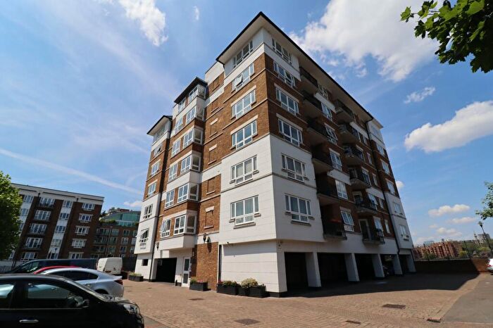 2 Bedroom Apartment To Rent In Princes Riverside Road, Rotherhithe, SE16