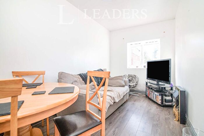 2 Bedroom Flat To Rent In Watford Road, B30