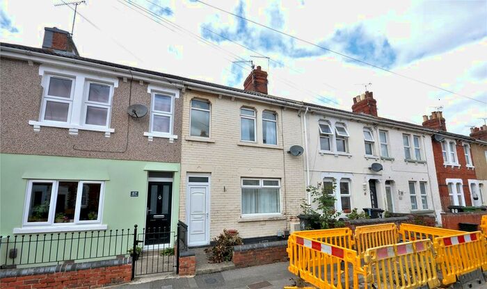 2 Bedroom Terraced House To Rent In Albion Street, Swindon, Wiltshire, SN1