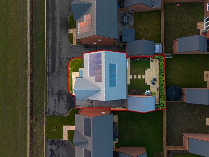 4 Bedroom Detached House For Sale In Tinker Street, Chesterfield, Derbyshire, S43