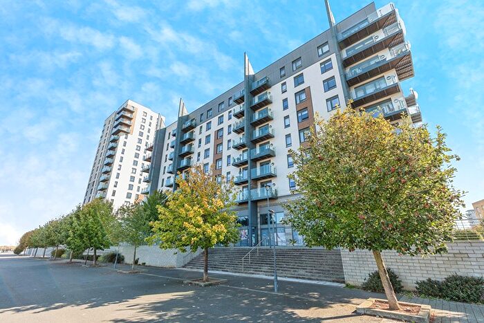 2 Bedroom Flat For Sale In Pegasus Way, Gillingham, Kent, ME7