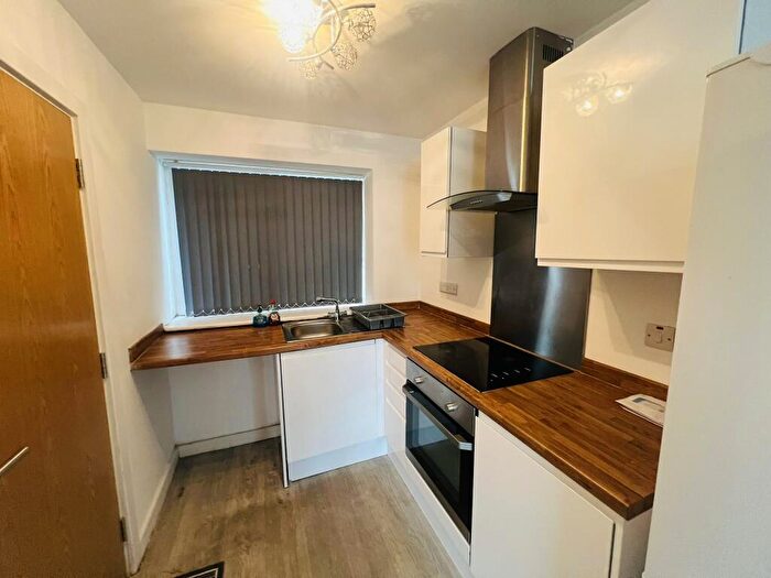 1 Bedroom Apartment To Rent In West Parade Flats, Halifax, HX1