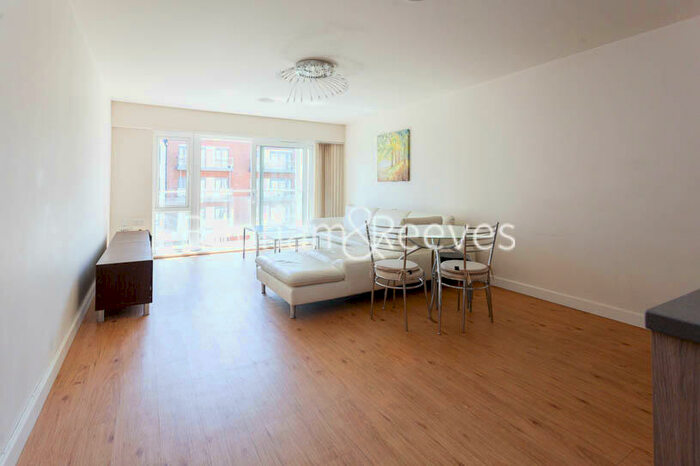 1 Bedroom Apartment To Rent In Boulevard Drive, Colindale, NW9